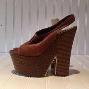 DVF Brown Suede Wedges sz 37